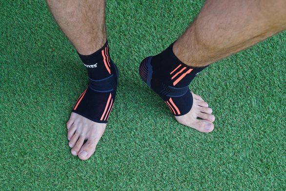 Спортивные бандажи на голеностоп Power System Ankle Support Evo PS-6022 Black/Orange M