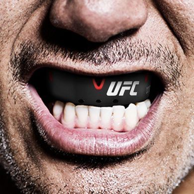 Капа OPRO Junior Silver UFC Hologram Black/Red (art.002265002)