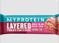 Протеиновый батончик Myprotein Layered 60 грамм Праздничный торт